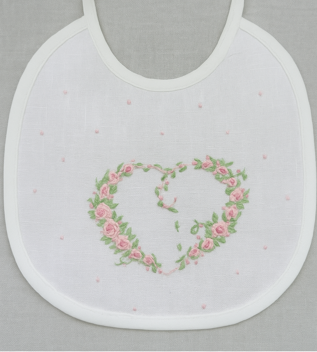 Bavaglini con ricami