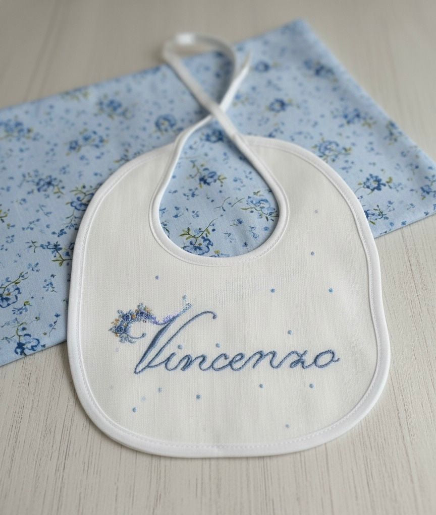 Bavaglini per lui con ricami di nomi o frasi